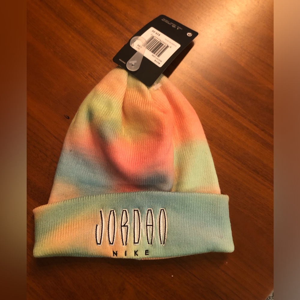 NWT✨Jordan Kids Pastel Tie-Dye Beanie - Picture 3 of 5